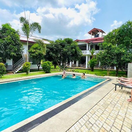 Sigiriya Sun Shine Villa Exteriör bild