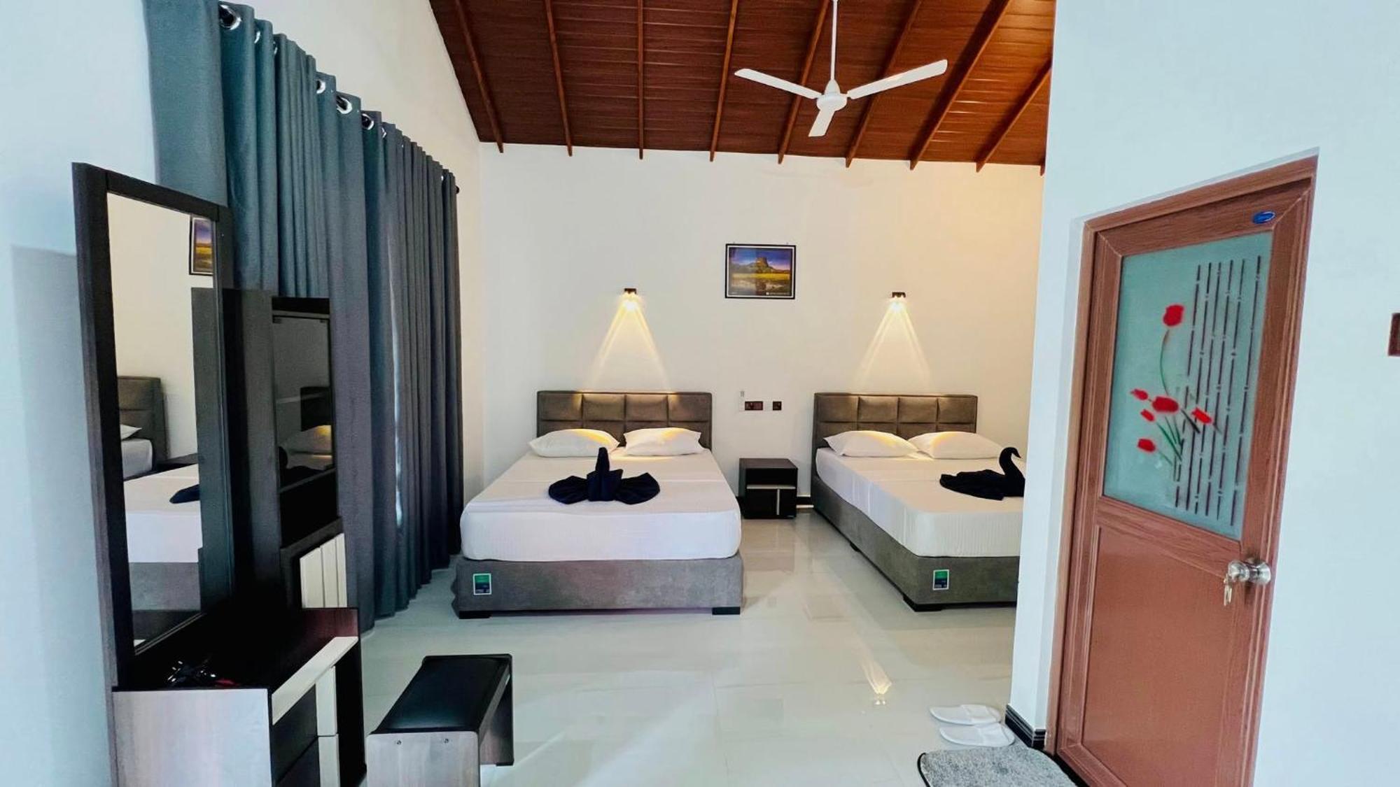 Sigiriya Sun Shine Villa Exteriör bild