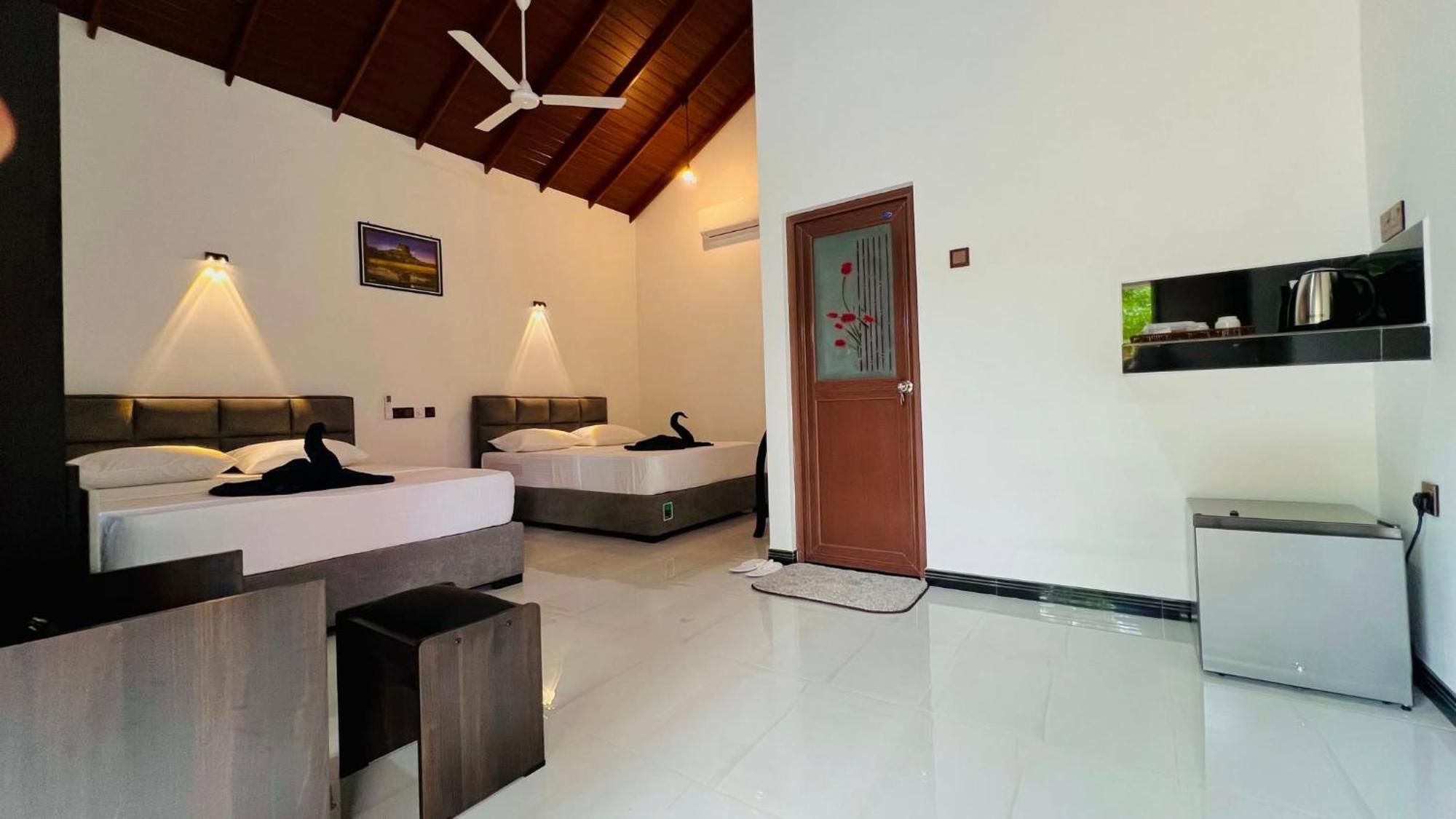 Sigiriya Sun Shine Villa Exteriör bild